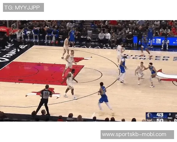 克莱首节三分球全失五项数据全无表现令人失望